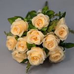 Б1330 Букет бутонов роз