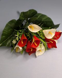Б2774 Букет калл с добавкой.
