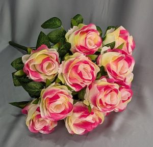 Б368 Букет бутонов роз 12г.